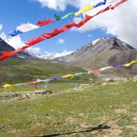 WAY TO NUBRA JUST AFTER KHARDONG LA PASS