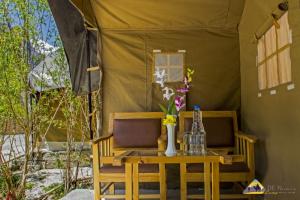 DE Nubra Camp Outside View